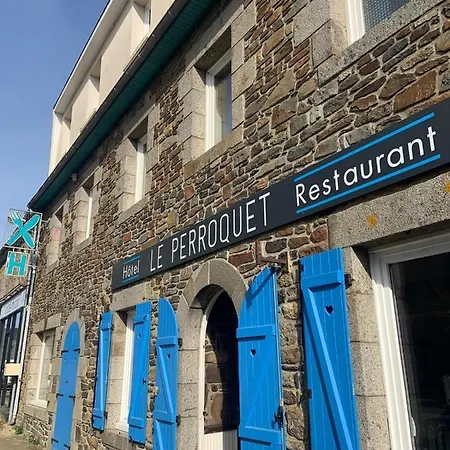 - Le Perroquet *
